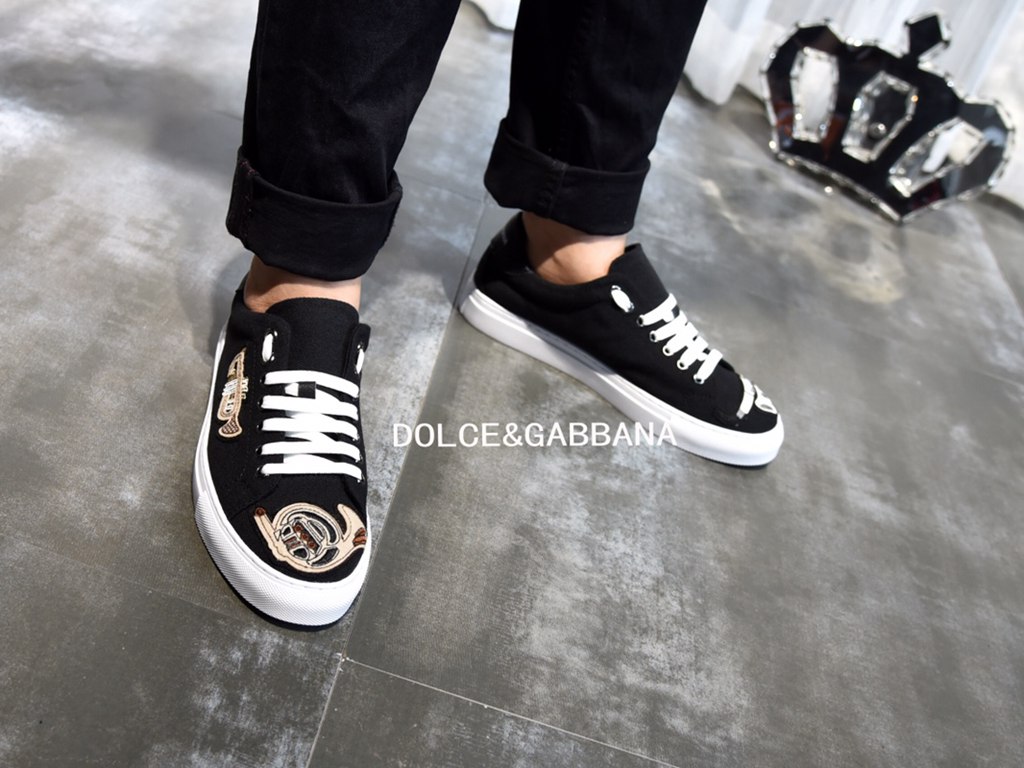 D*G sneaker